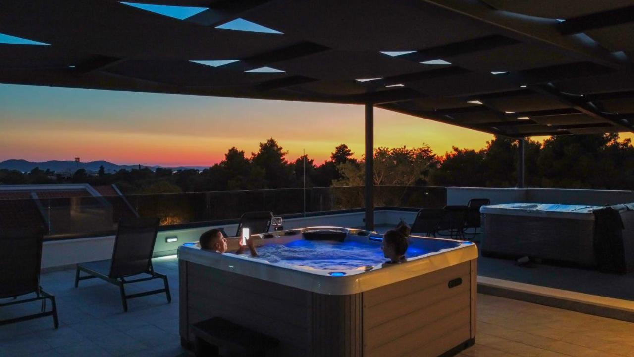 Bruno - Luxury Penthouse With Jacuzzi * Zara