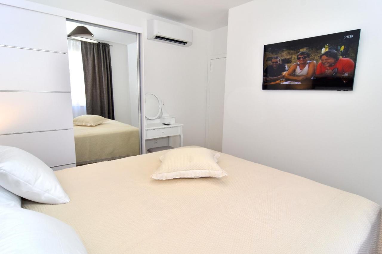 Bruno - Luxury Penthouse With Jacuzzi * Zara