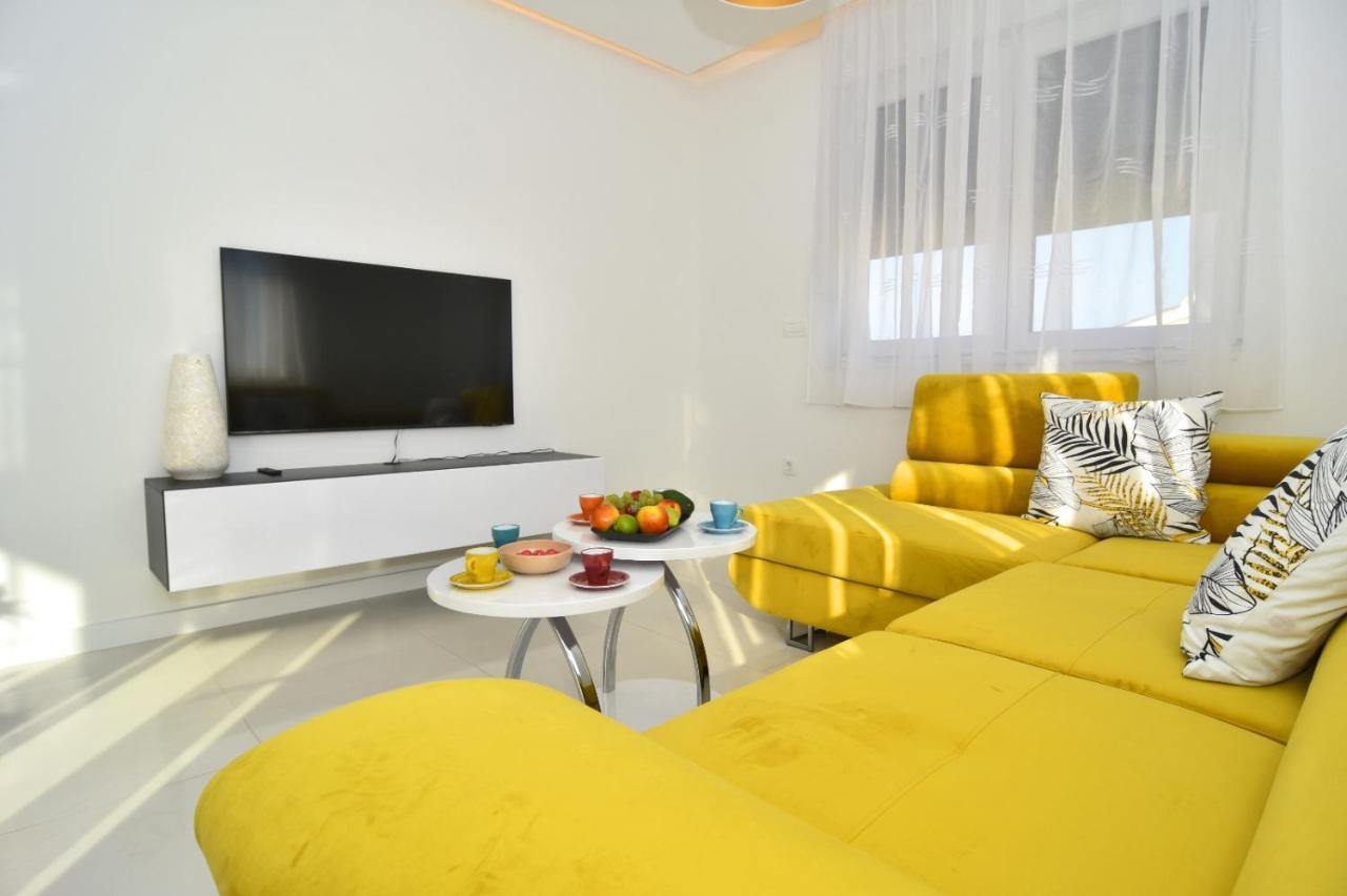 Bruno - Luxury Penthouse With Jacuzzi Appartamento