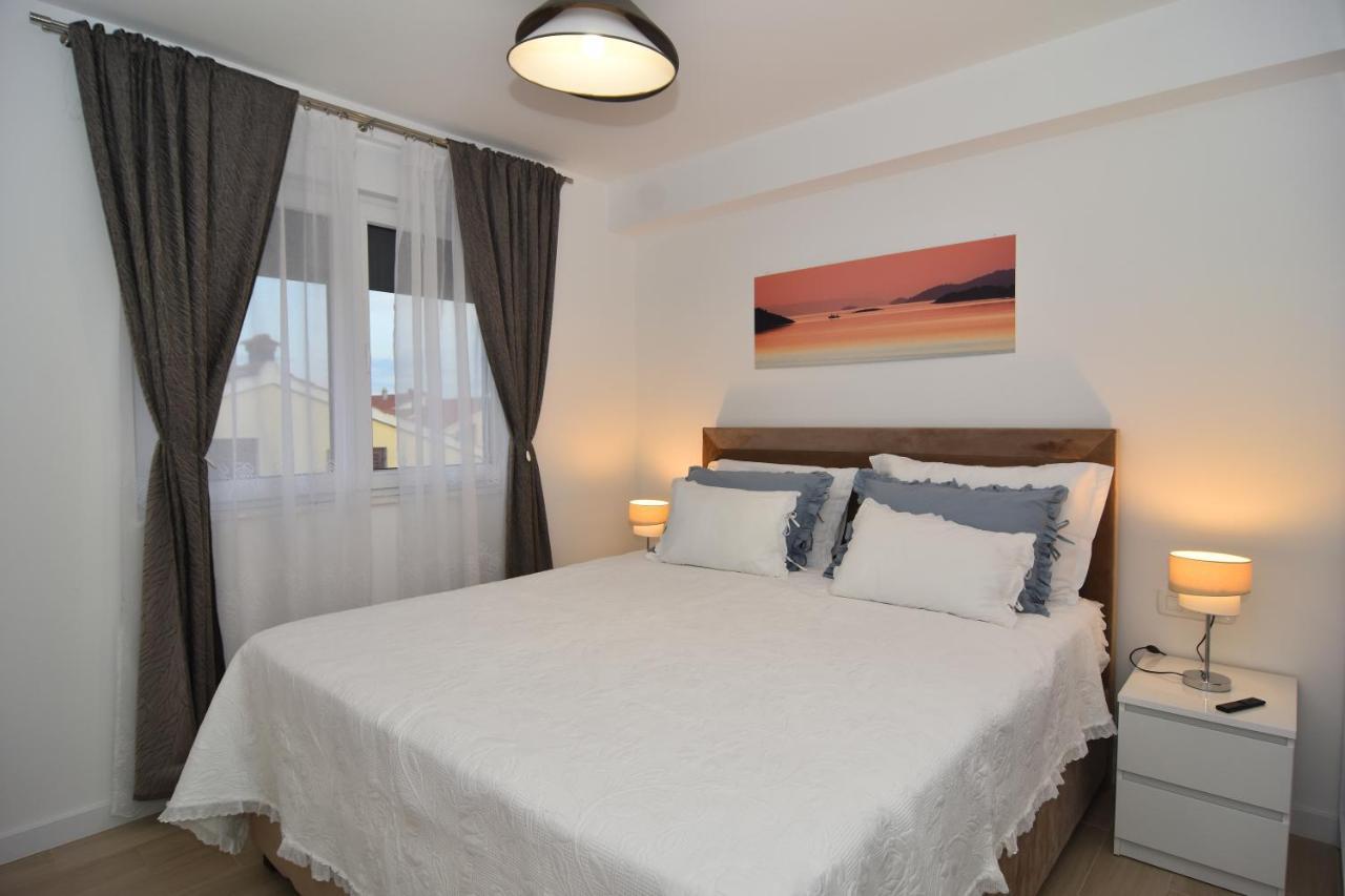 Bruno - Luxury Penthouse With Jacuzzi Appartamento