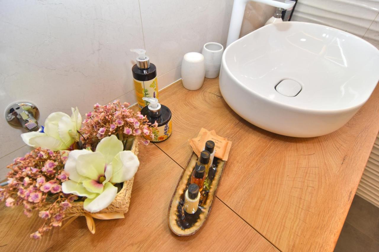 Bruno - Luxury Penthouse With Jacuzzi * Zara