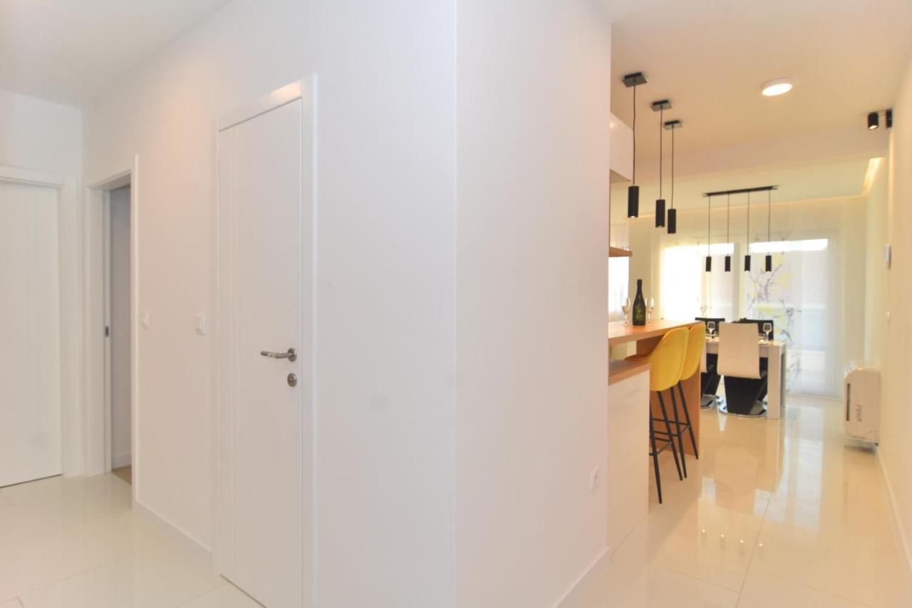 Bruno - Luxury Penthouse With Jacuzzi * Zara