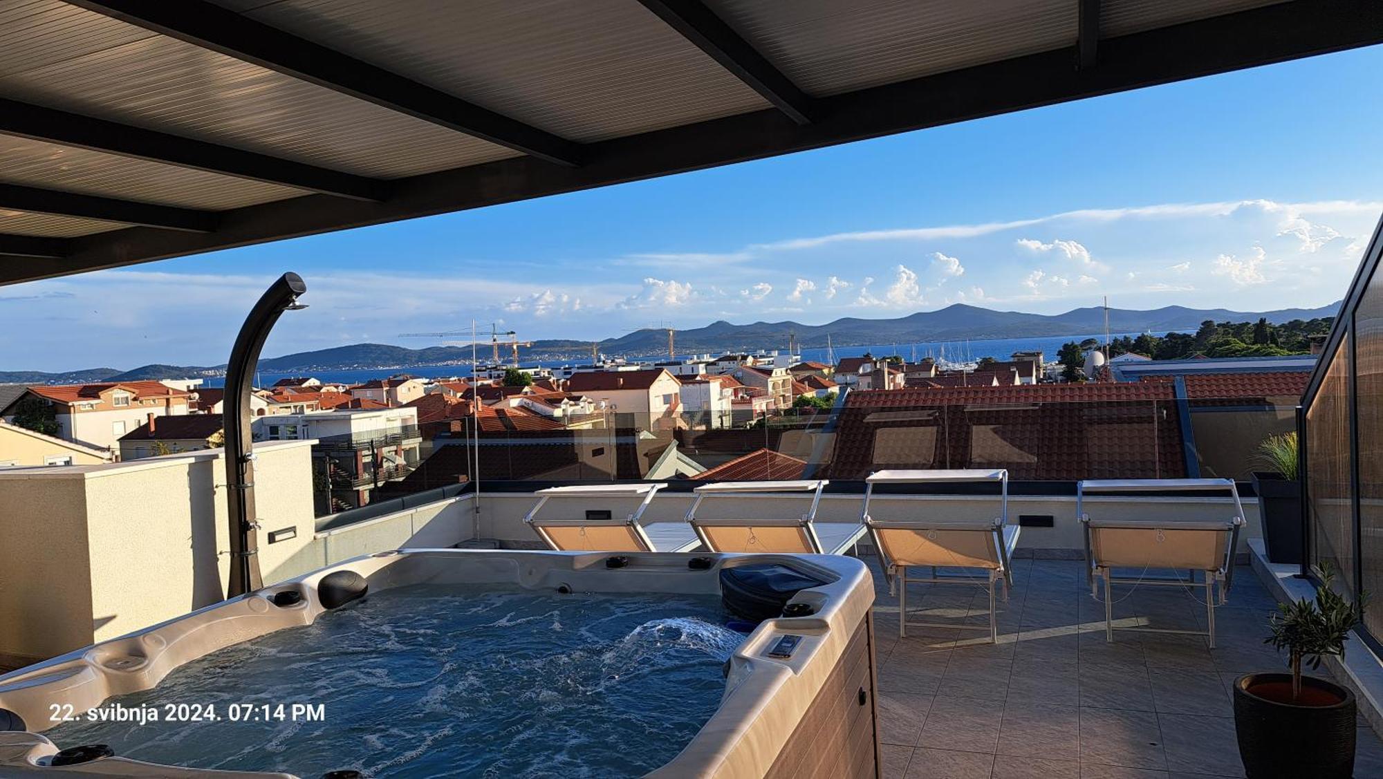 Appartamento Bruno - Luxury Penthouse With Jacuzzi *